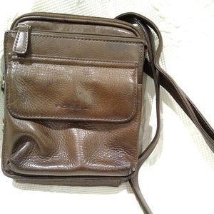 Fossil smooth brown leather cross body purse
